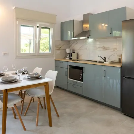 Aquamarine Holiday home Laganas