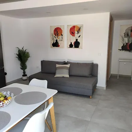Aquamarine Holiday home Laganas